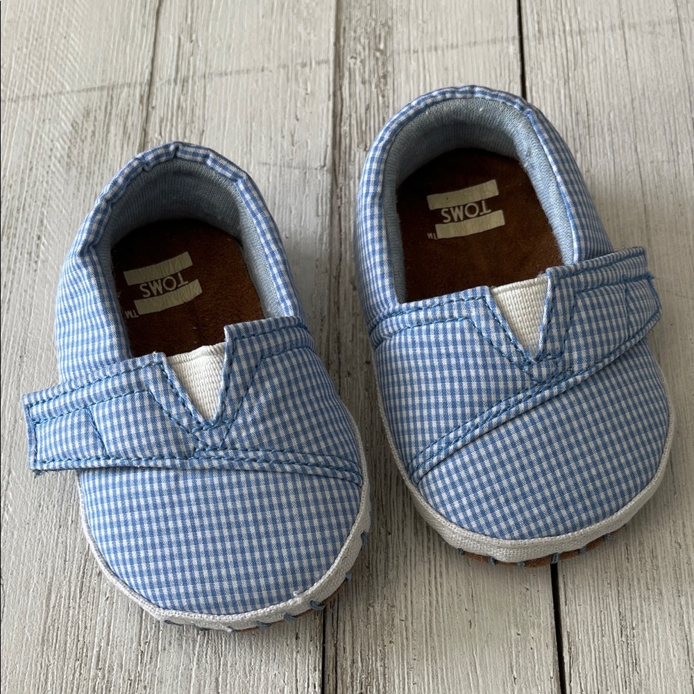 TOMS Baby Blue Gingham Moccasins